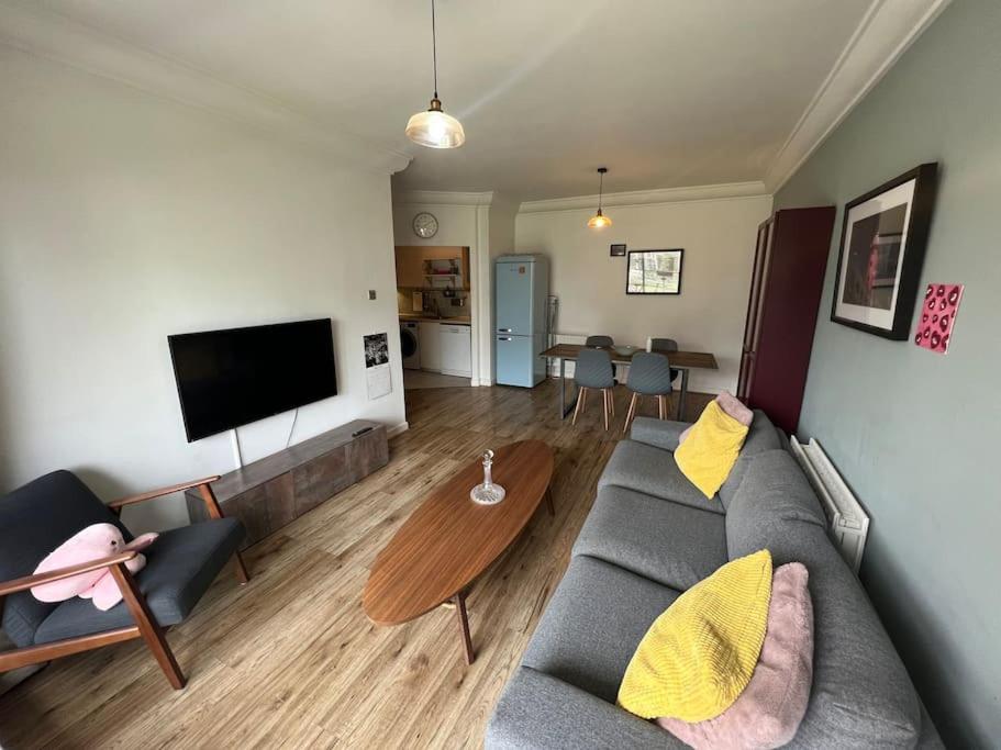 Stylish Flat With River View Apartment Dublin Exterior photo